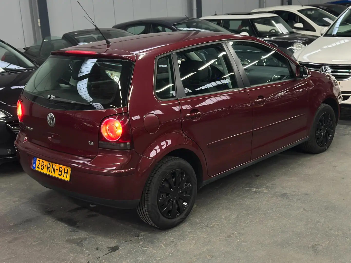 Volkswagen Polo 1.4-16V Comfortline APK NAP Rouge - 2