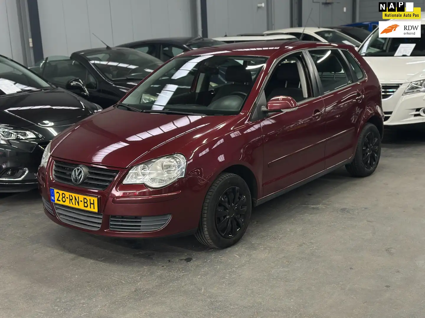 Volkswagen Polo 1.4-16V Comfortline APK NAP Rouge - 1