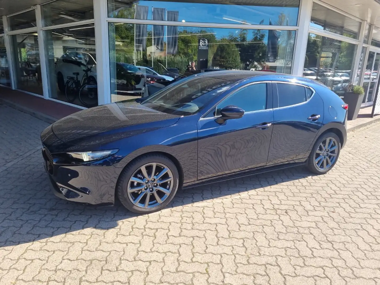 Mazda 3 2.0i 6AG SELECTION A18 DES-P PRE-P LED-S Blau - 2