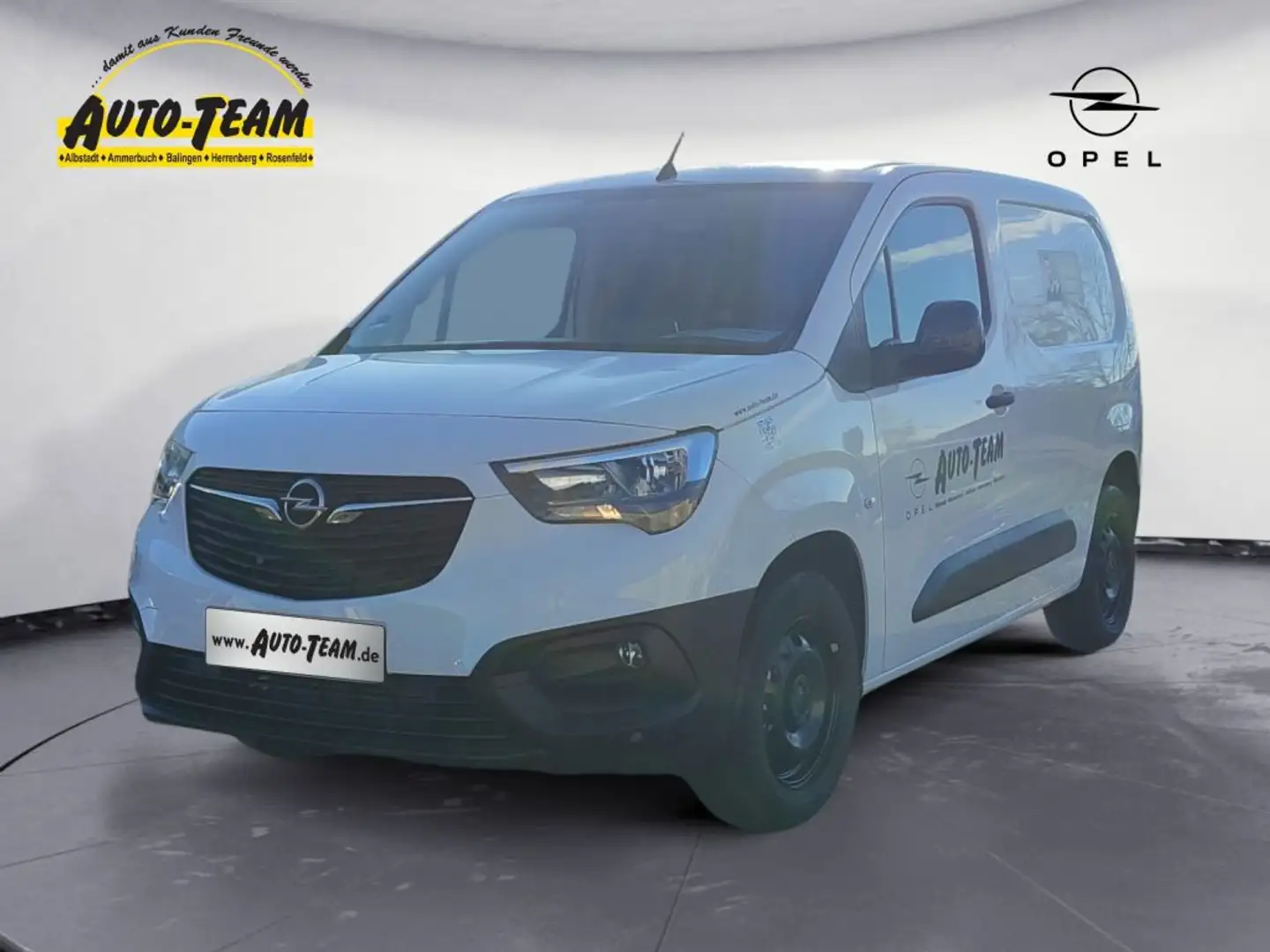 Opel Combo-e Cargo (50-kWh) White - 1