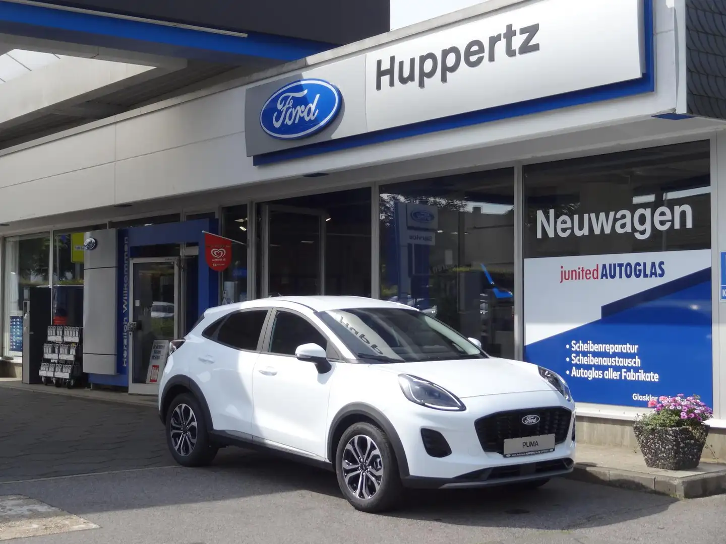 Ford Puma 1.0 Titanium FACELIFT AUT RFK PDC SHZ LED Weiß - 1
