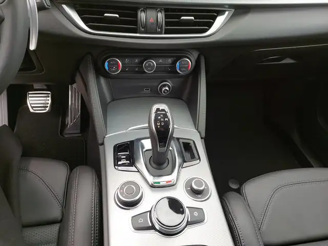 Alfa Romeo Stelvio Veloce 2.2 Diesel 210PS Awd Ansicht 8