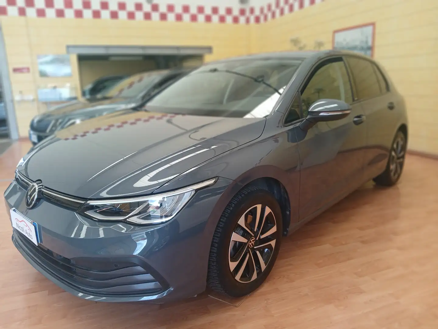 Volkswagen Golf Golf 5p 1.0 tsi UNITED 110cv Gris - 1