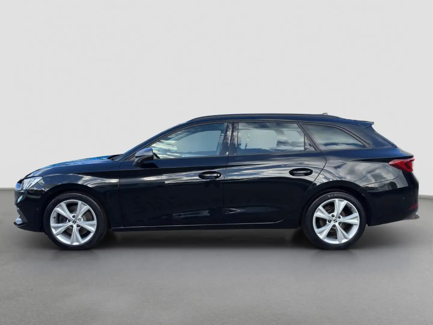 SEAT Leon FR Sportstourer 2.0 TDI LED AHK KAMERA TEMPOMAT Noir - 2