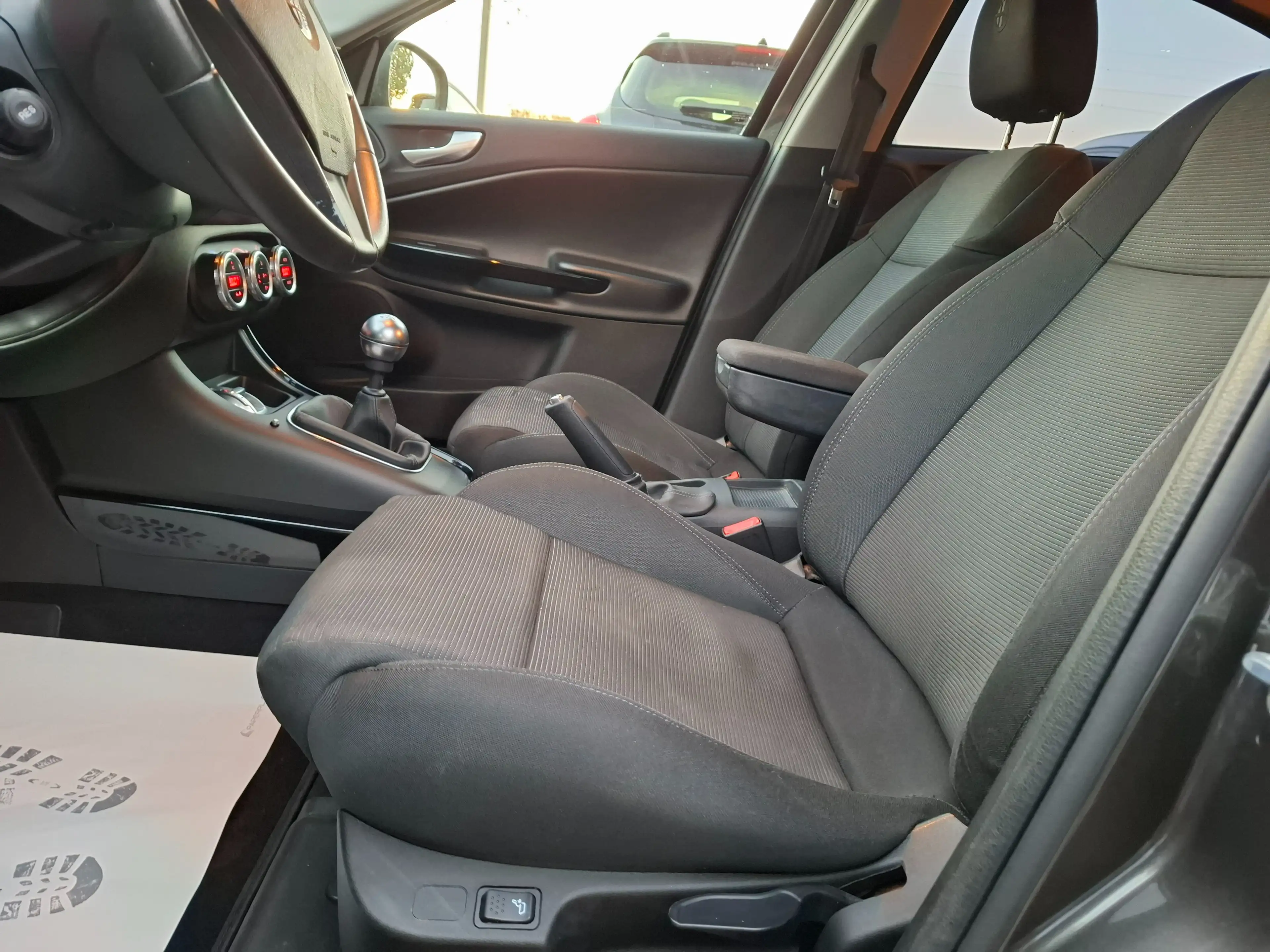 Alfa Romeo Giulietta 1.4 Turbo Turismo, ZR NEU, Pickerl aktuell 2/2026 — photo 10