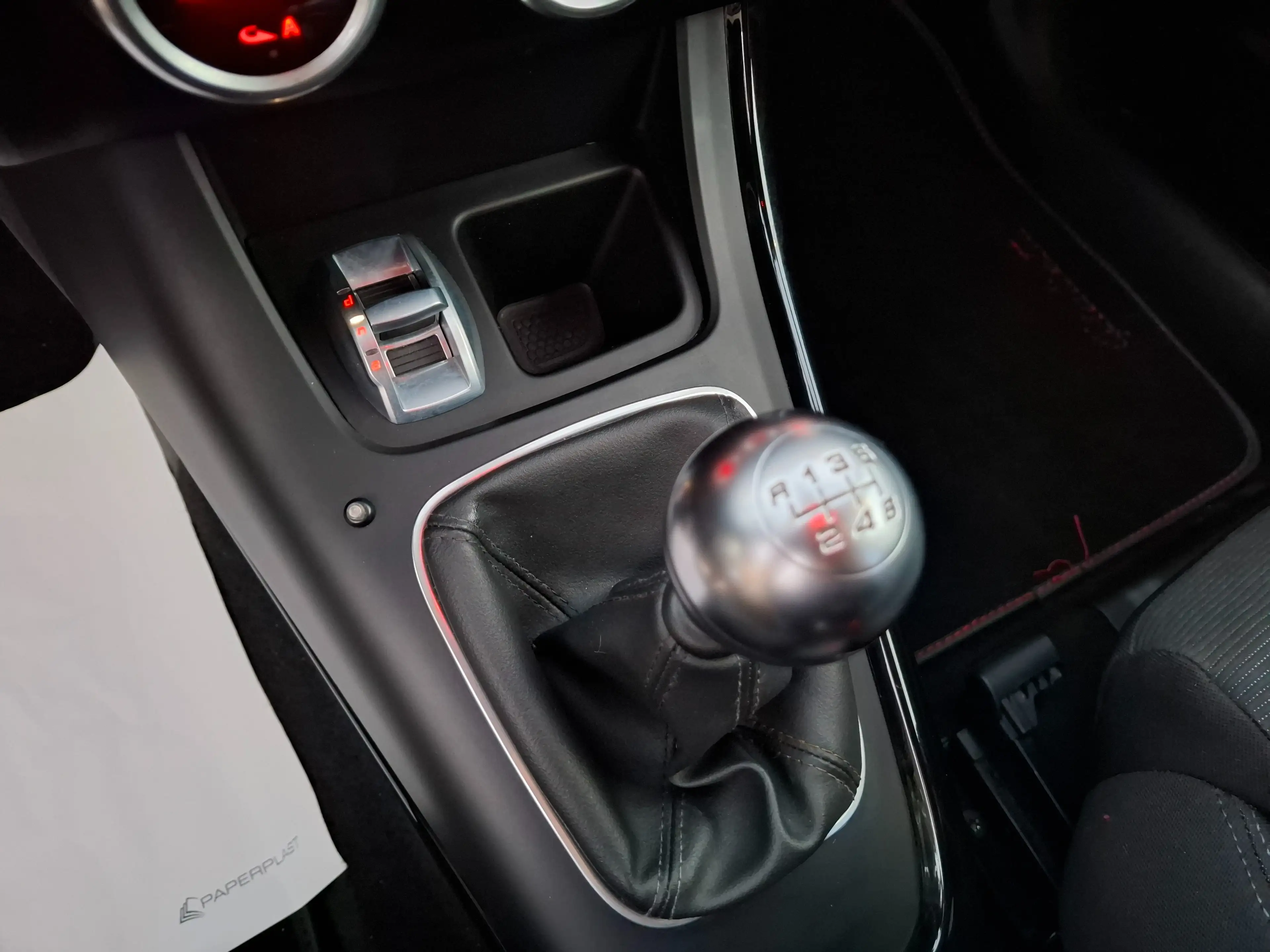Alfa Romeo Giulietta 1.4 Turbo Turismo, ZR NEU, Pickerl aktuell 2/2026 — photo 14