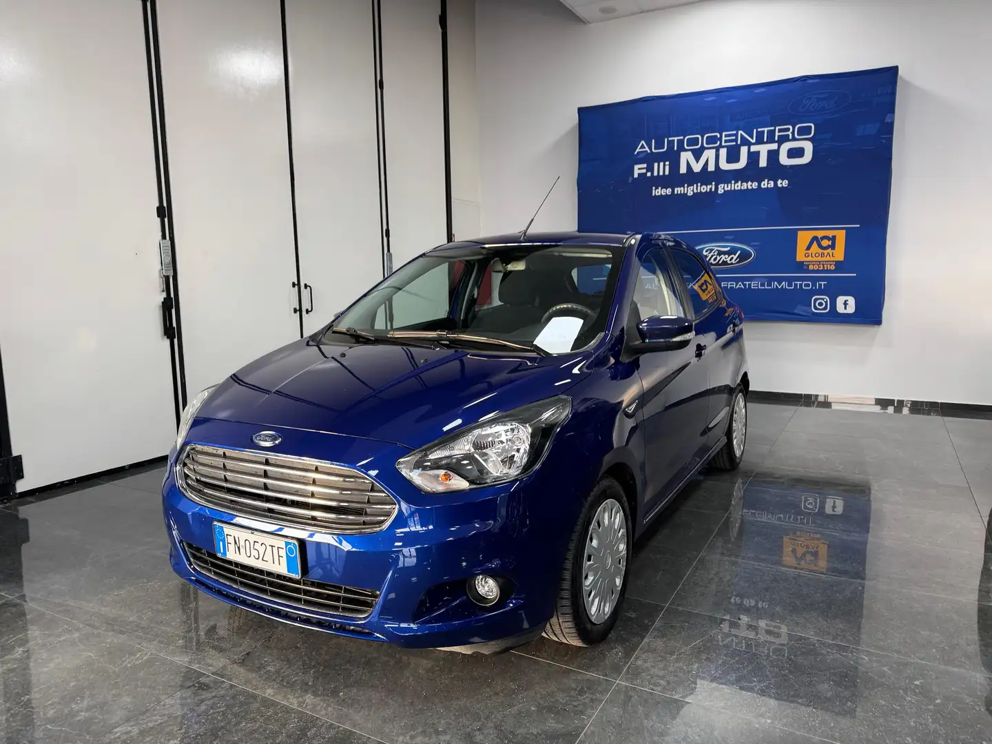 Ford Ka/Ka+ 1.2 70cv 5PORTE Bleu - 1