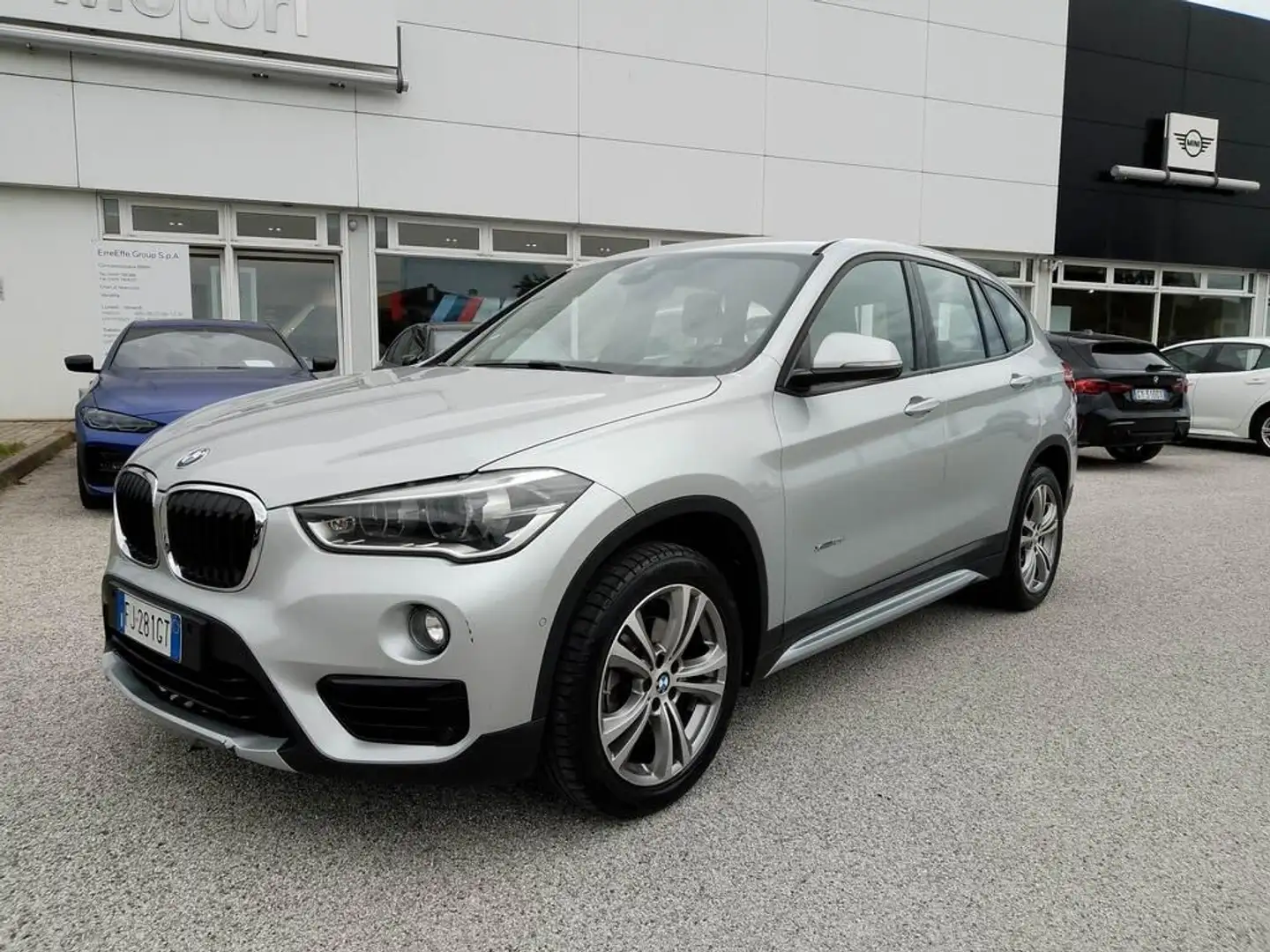 BMW X1 xdrive18d Sport auto Gris - 2