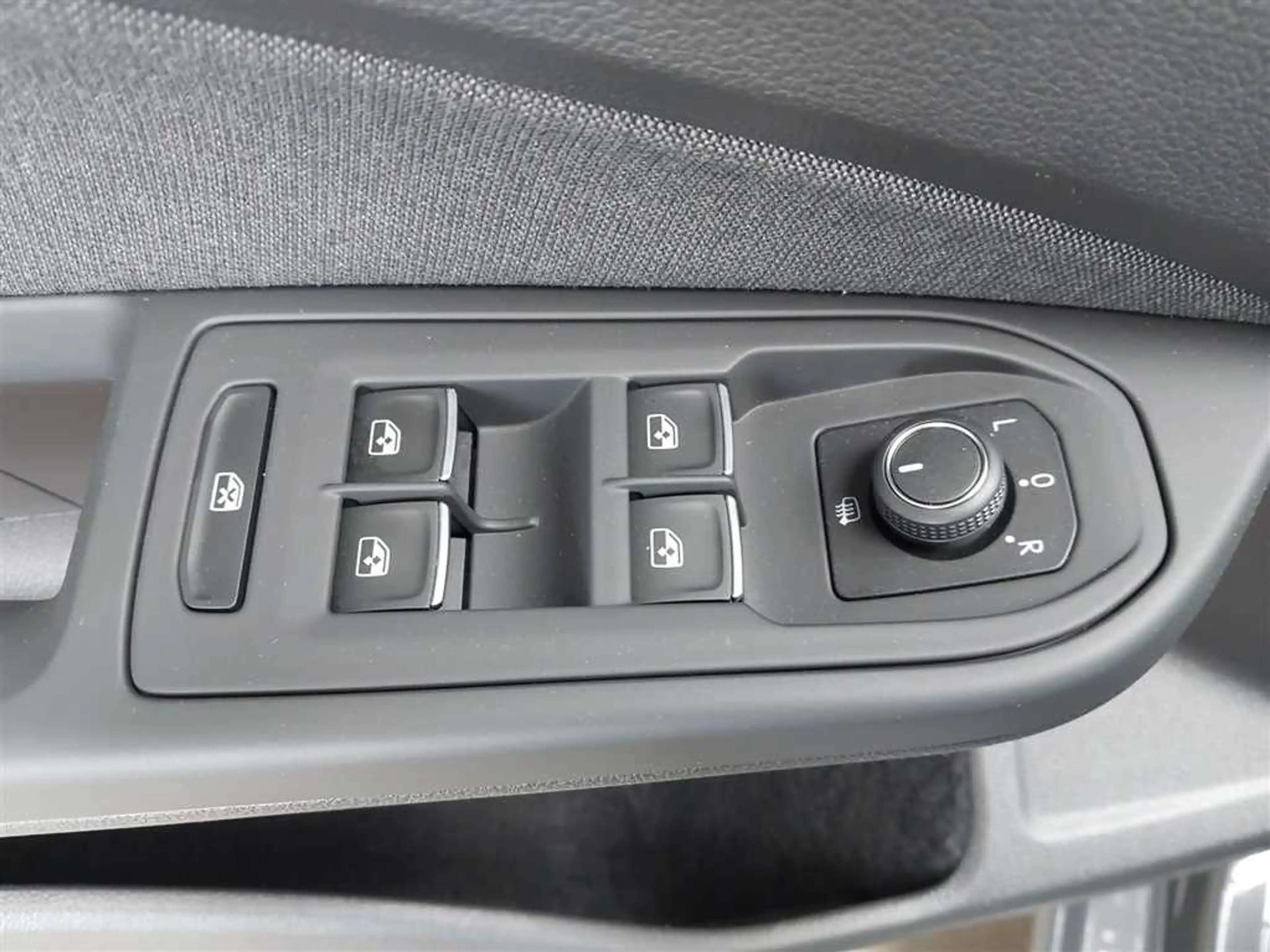 Volkswagen Golf Life 2.0 TDI — photo 13