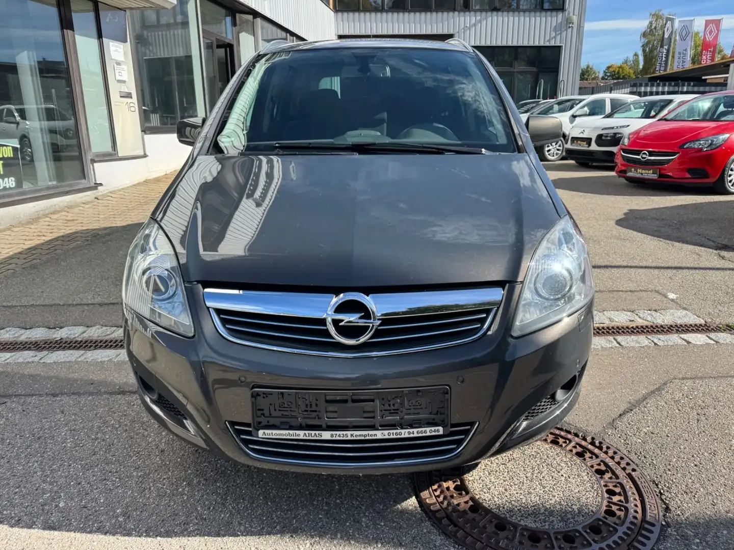 Opel Zafira B 1,7 CDTI 16V Family Plus TÜVneu 1hand Grau - 2