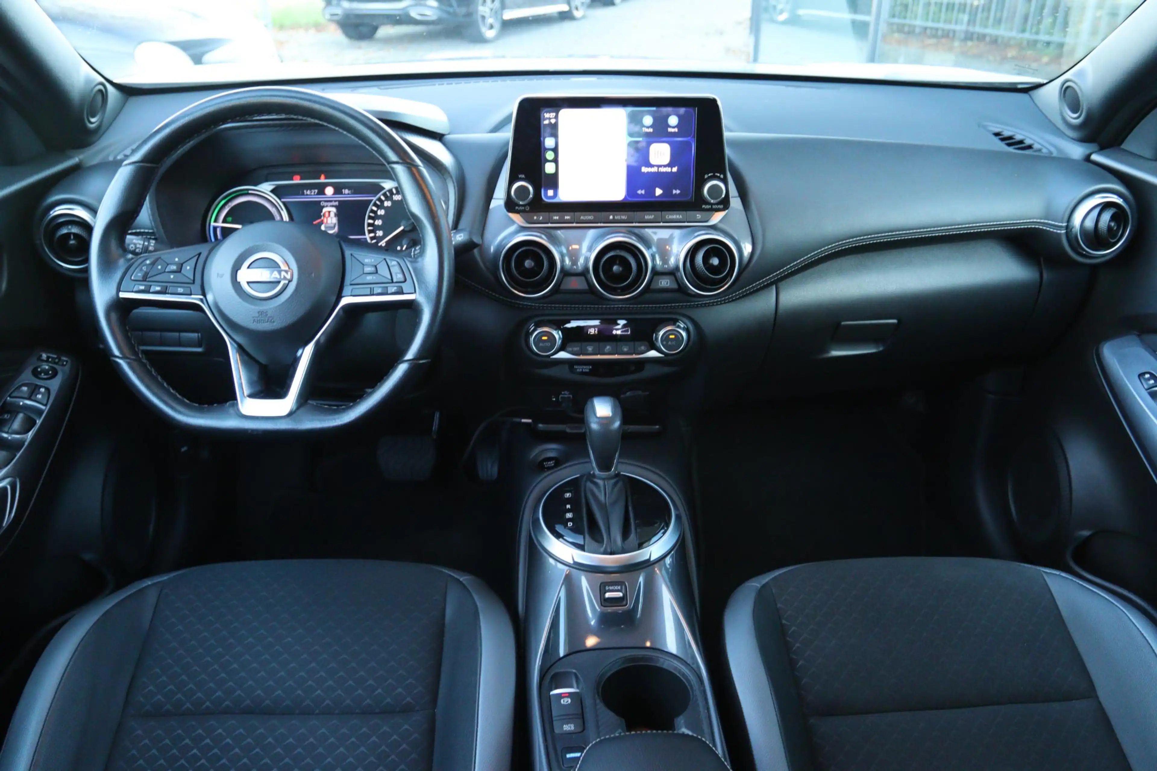 Nissan Juke 1.6 HYBRID N-DESIGN | CARPLAY | CAMERA | KEY-LESS — photo 14