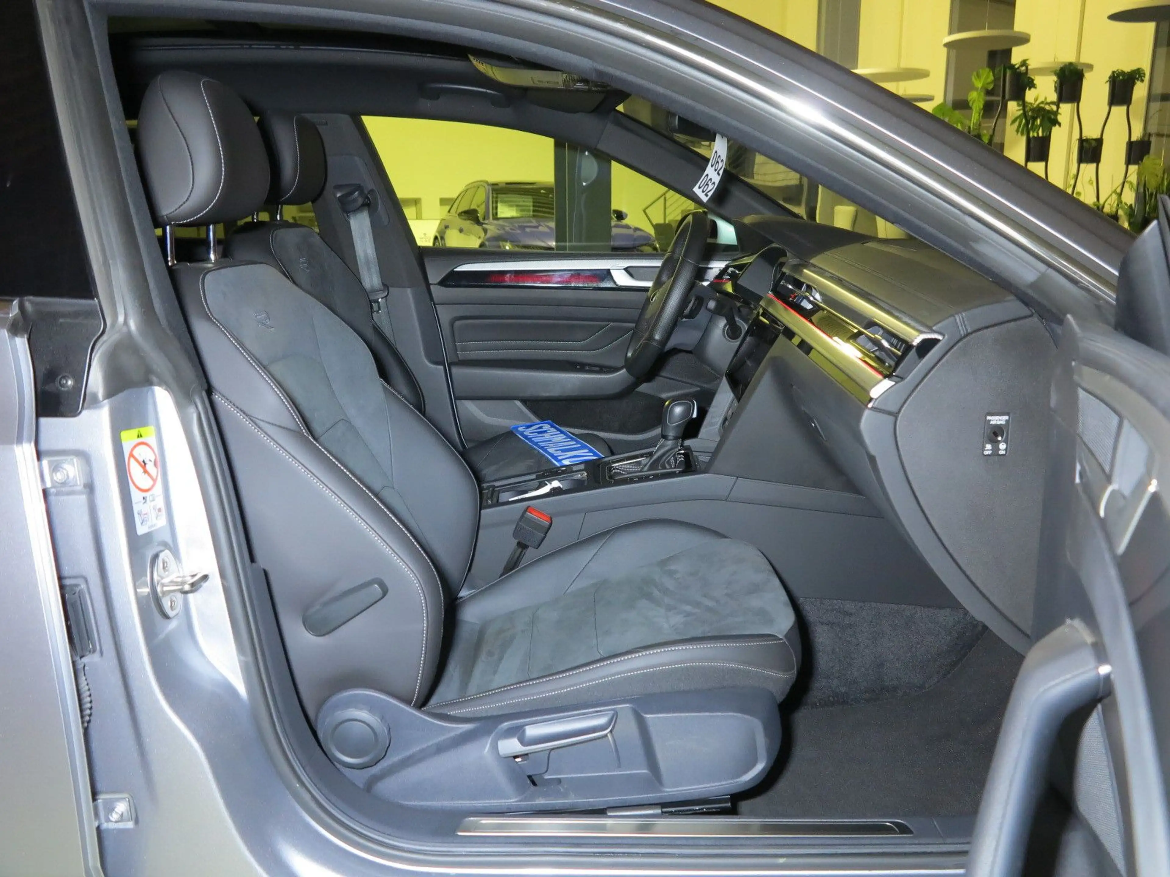 Volkswagen Arteon Shooting Brake 2.0TSI OPF DSG7 R-Line AHK — photo 11
