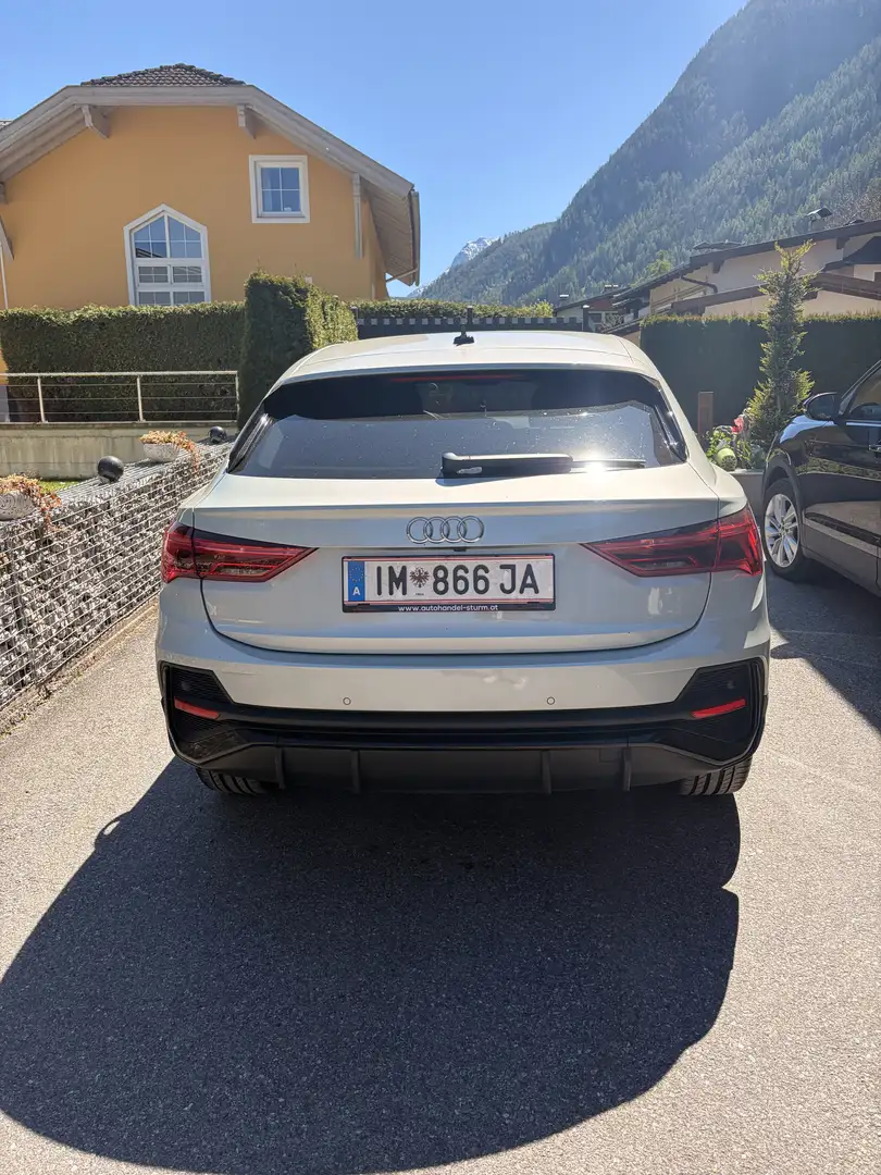 Audi Q3 35 TDI Sportback quattro S tronic line - 2