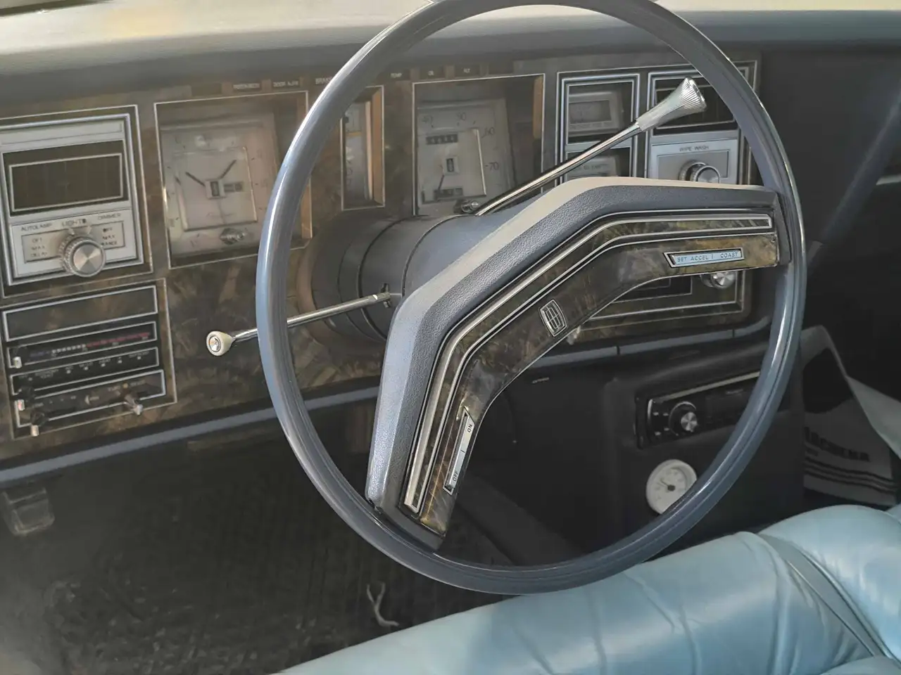 Lincoln Mark V, foto 8