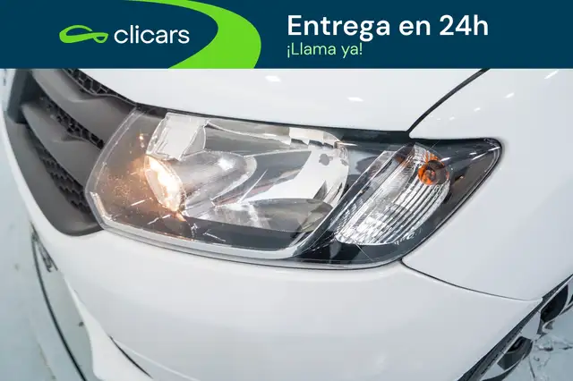 Dacia Sandero view 10
