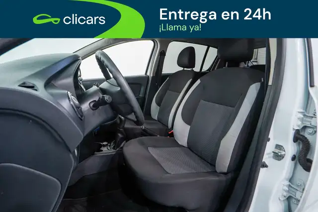 Dacia Sandero view 14