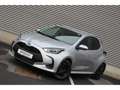 Toyota Yaris Dynamic + NAVI + TINT Grijs - thumbnail 3
