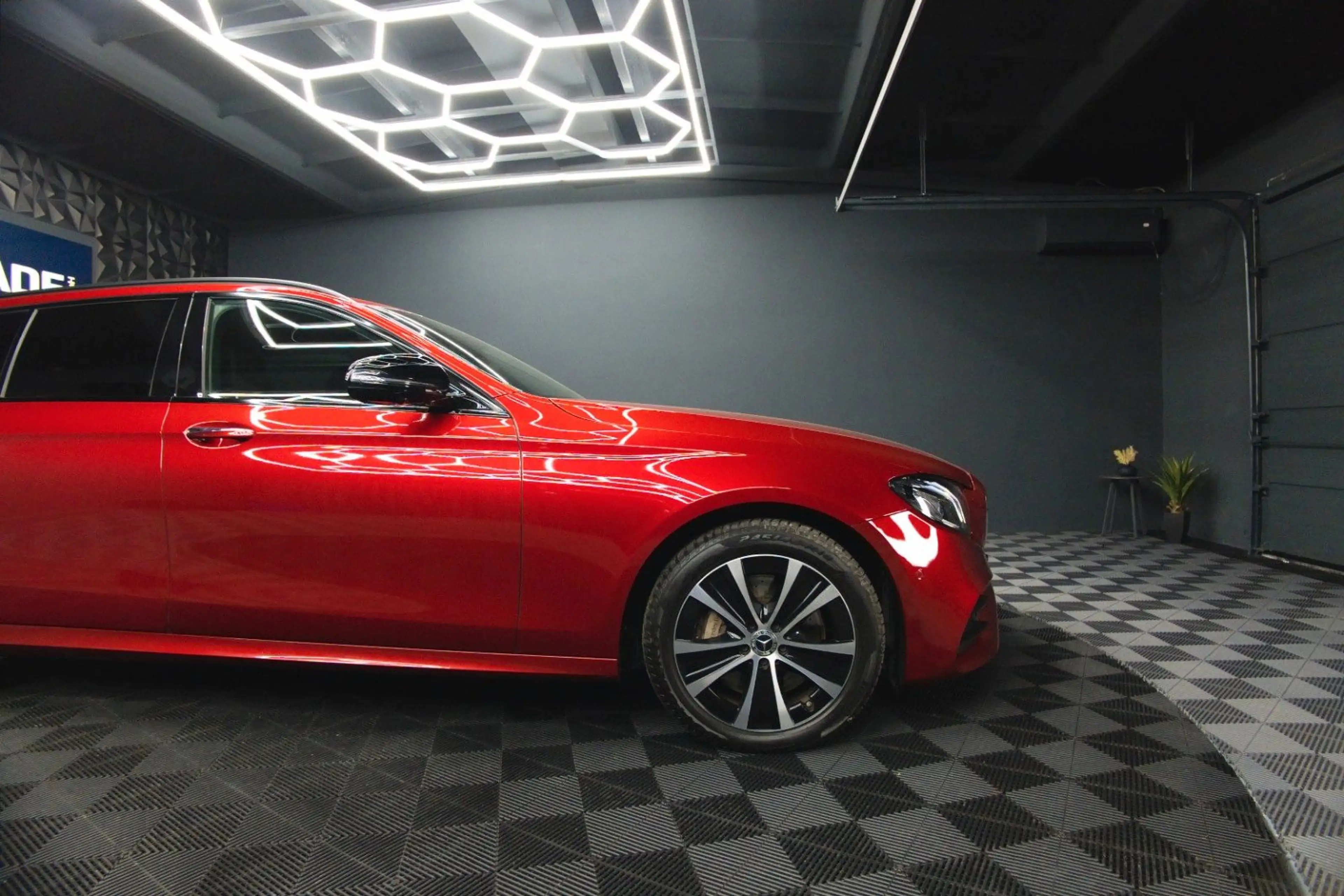 Mercedes-Benz E 400 d T 4Matic AMG Night-Paket ACC Widescreen — photo 13