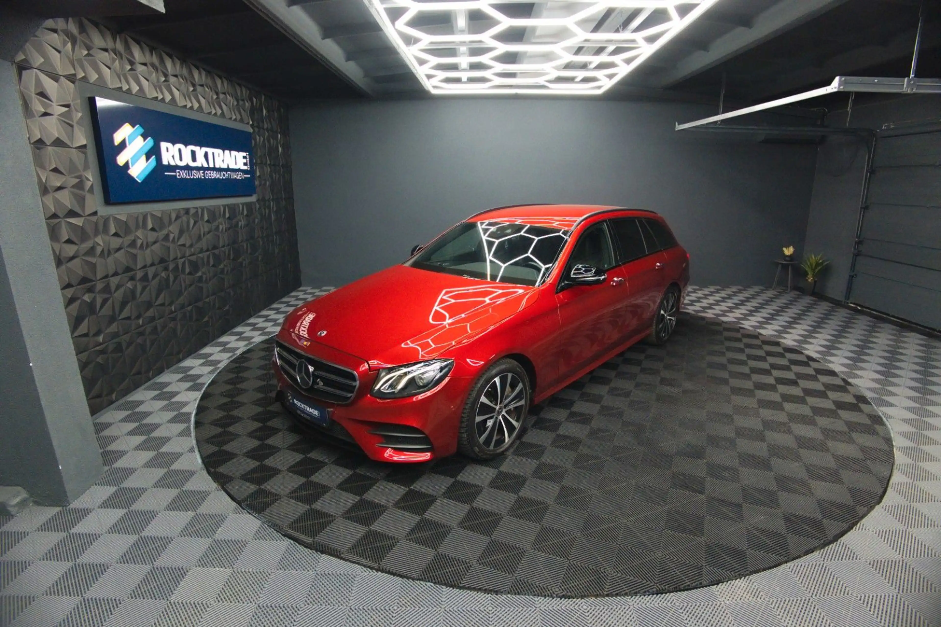 Mercedes-Benz E 400 d T 4Matic AMG Night-Paket ACC Widescreen — photo 3