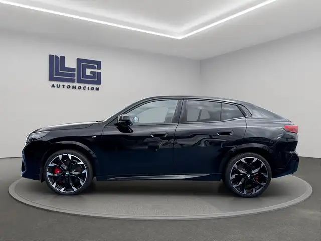BMW X2 view 4