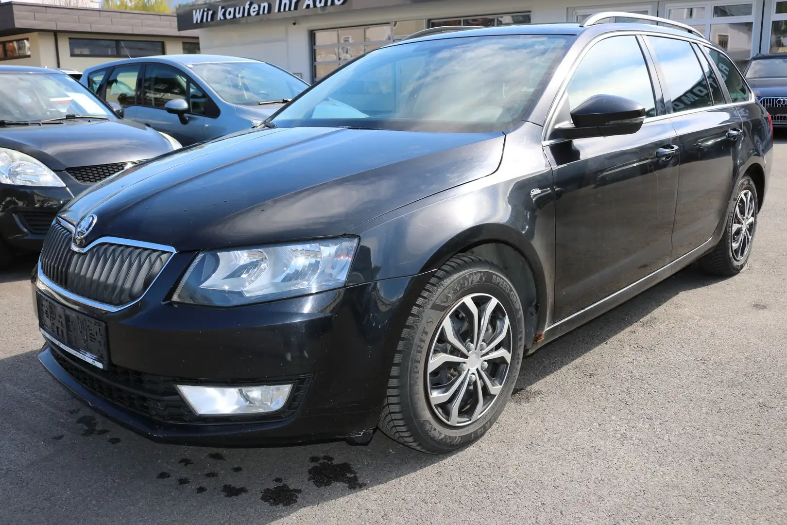 Skoda Octavia Combi 1,6 TDI Ambition Schwarz - 1