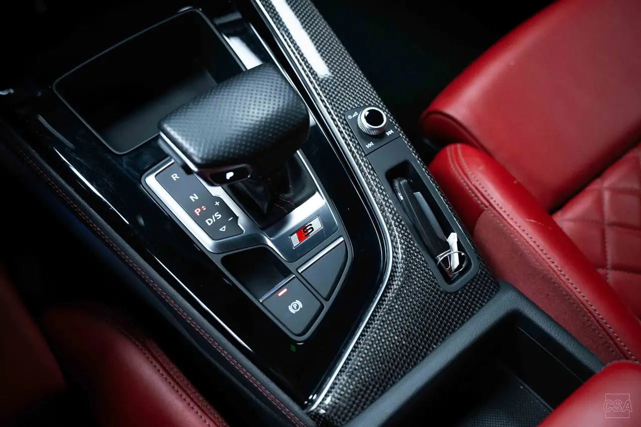 Audi S5 снимка Audi S5