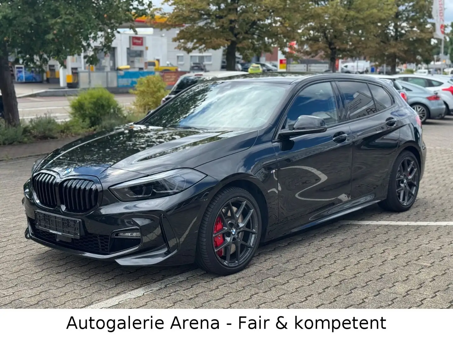 BMW 120 d M Sport *LED *Navi *Sport *Alcantara Černá - 1