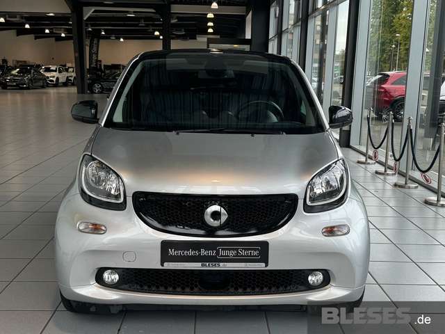 smart forTwo smart fortwo 66 kW turbo twinamic Navi+RüKam+Pano+Sport