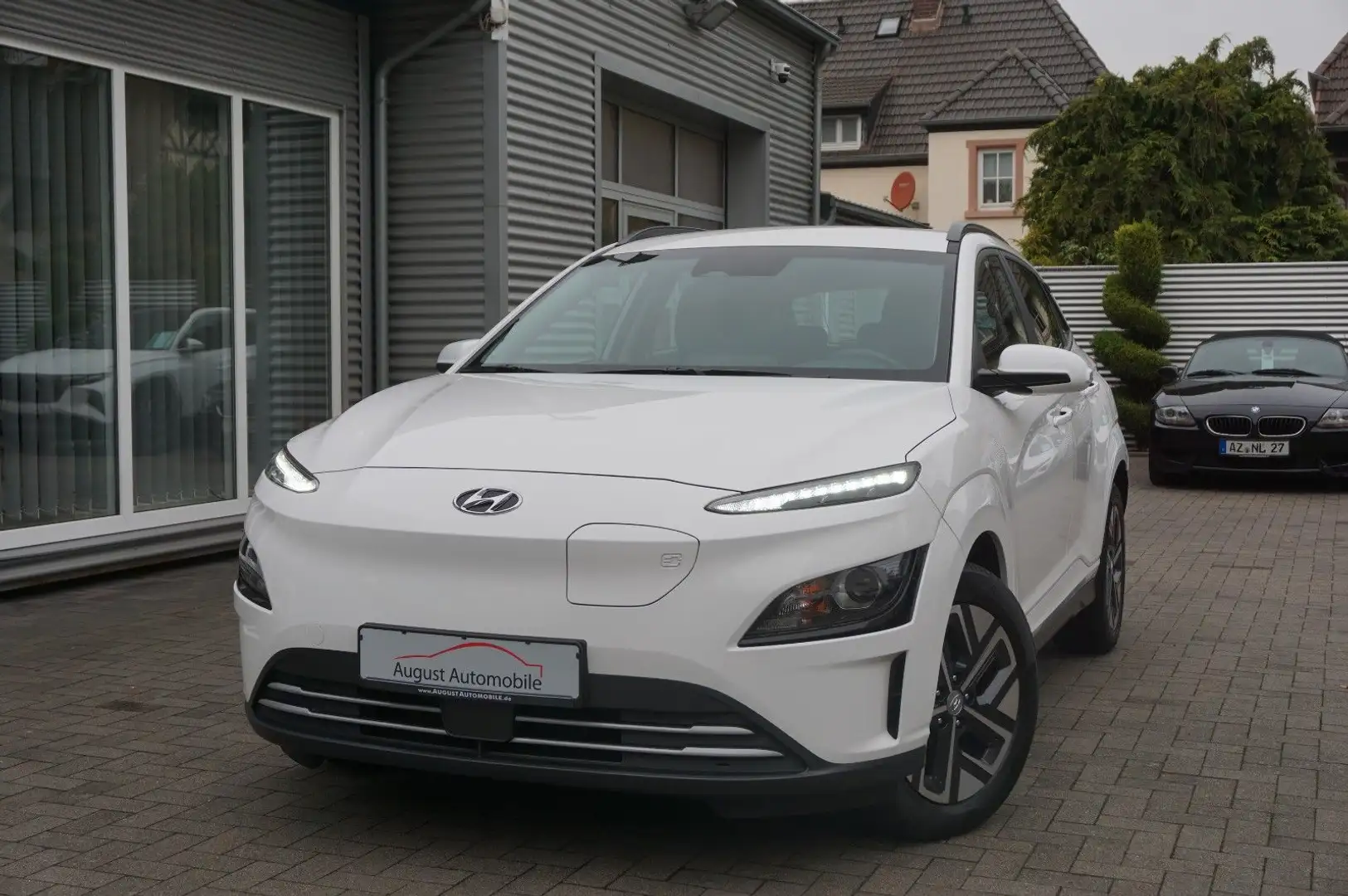 Hyundai KONA Select 3Phasen Lenk+SHZ ACC Keyless Kamera Blanc - 1