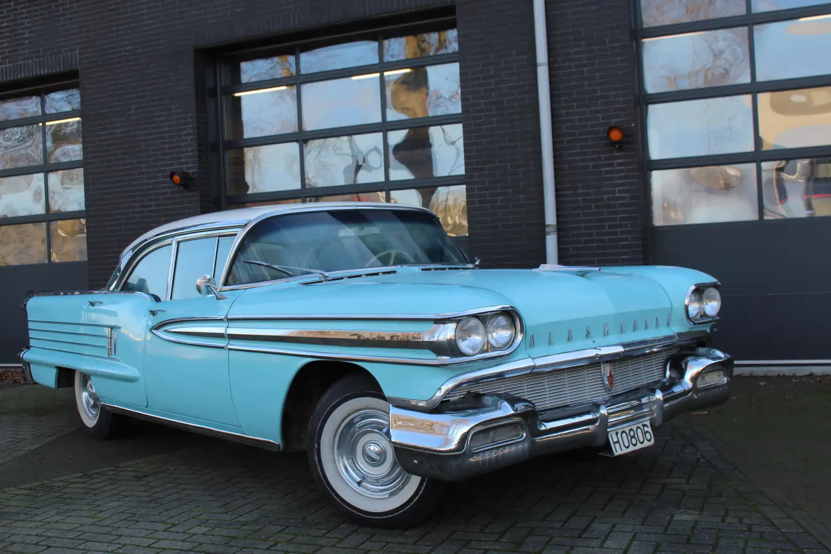 Oldsmobile Ninety Eight 98 Rocket v8 - 2