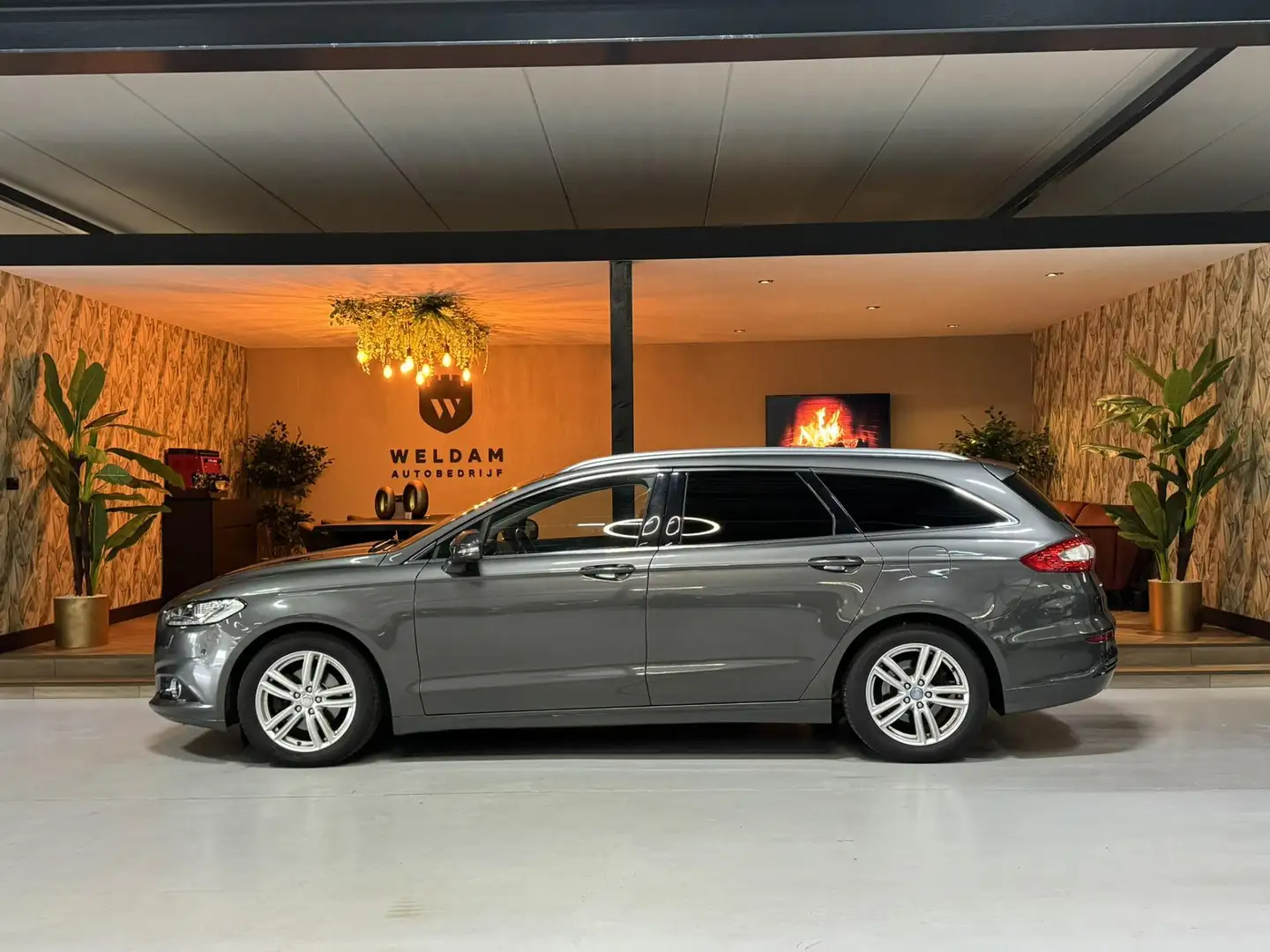 Ford Mondeo Wagon 1.5 Titanium Garantie Trekhaak Memory StuurV Gris - 1