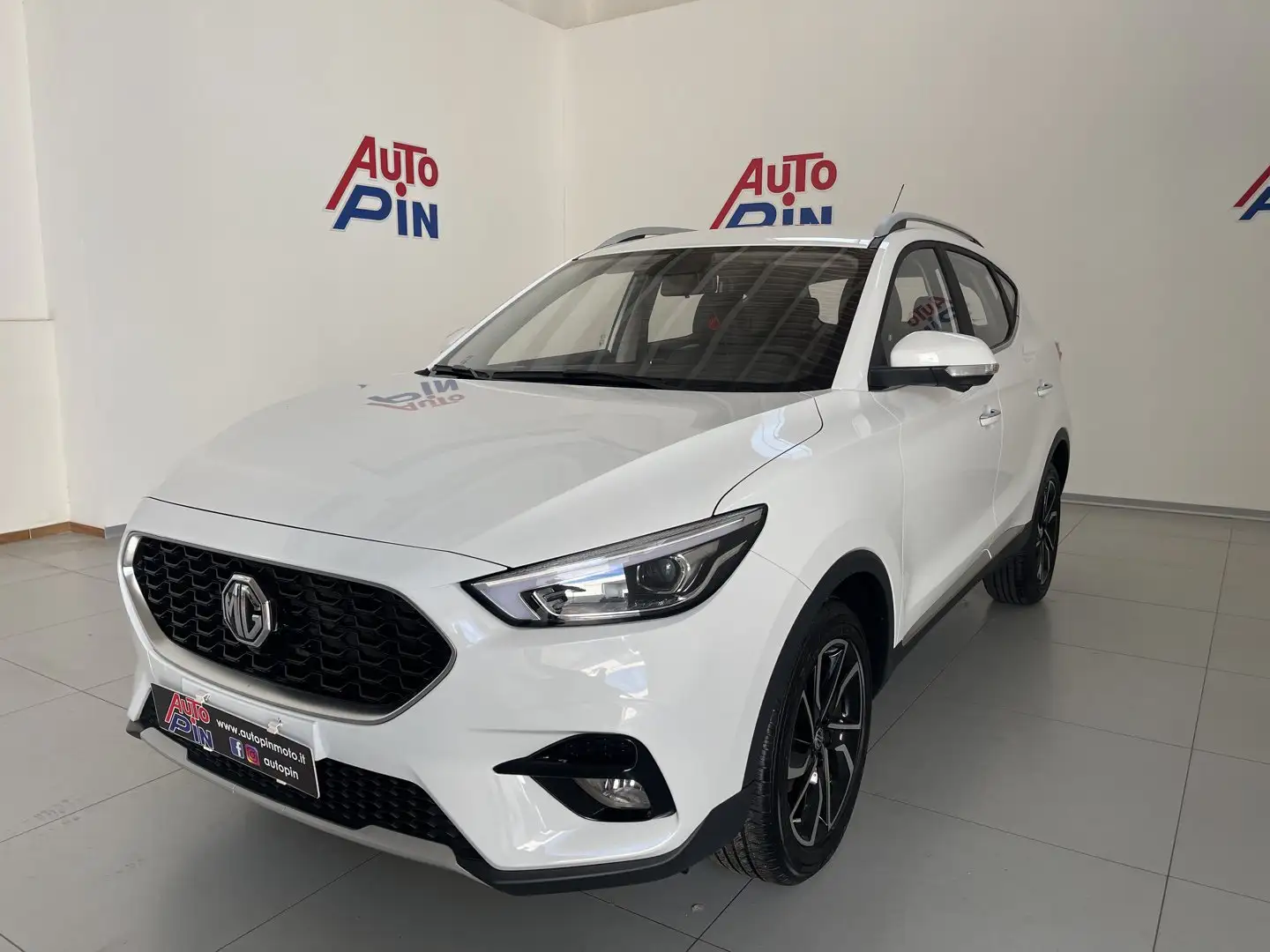 MG ZS 1.5 VTi-tech Luxury Camera 360° - 1