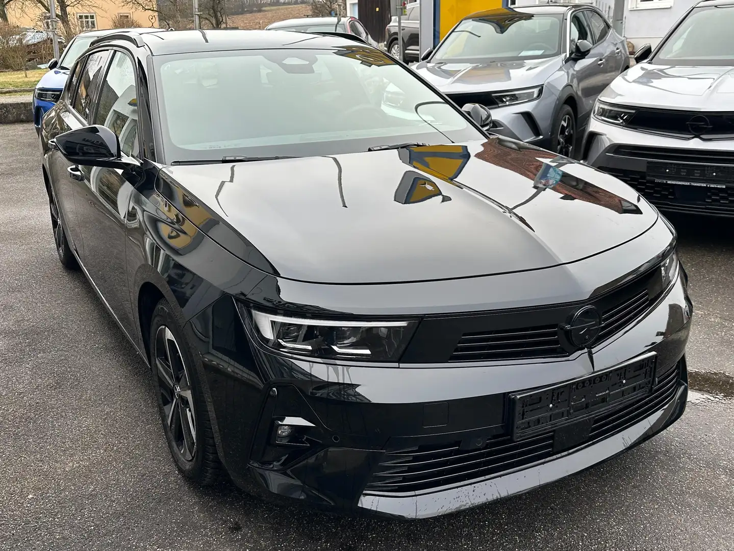 Opel Astra GS PanoDach Hybrid Alcantara RKamera SitzLenkrheiz Schwarz - 2