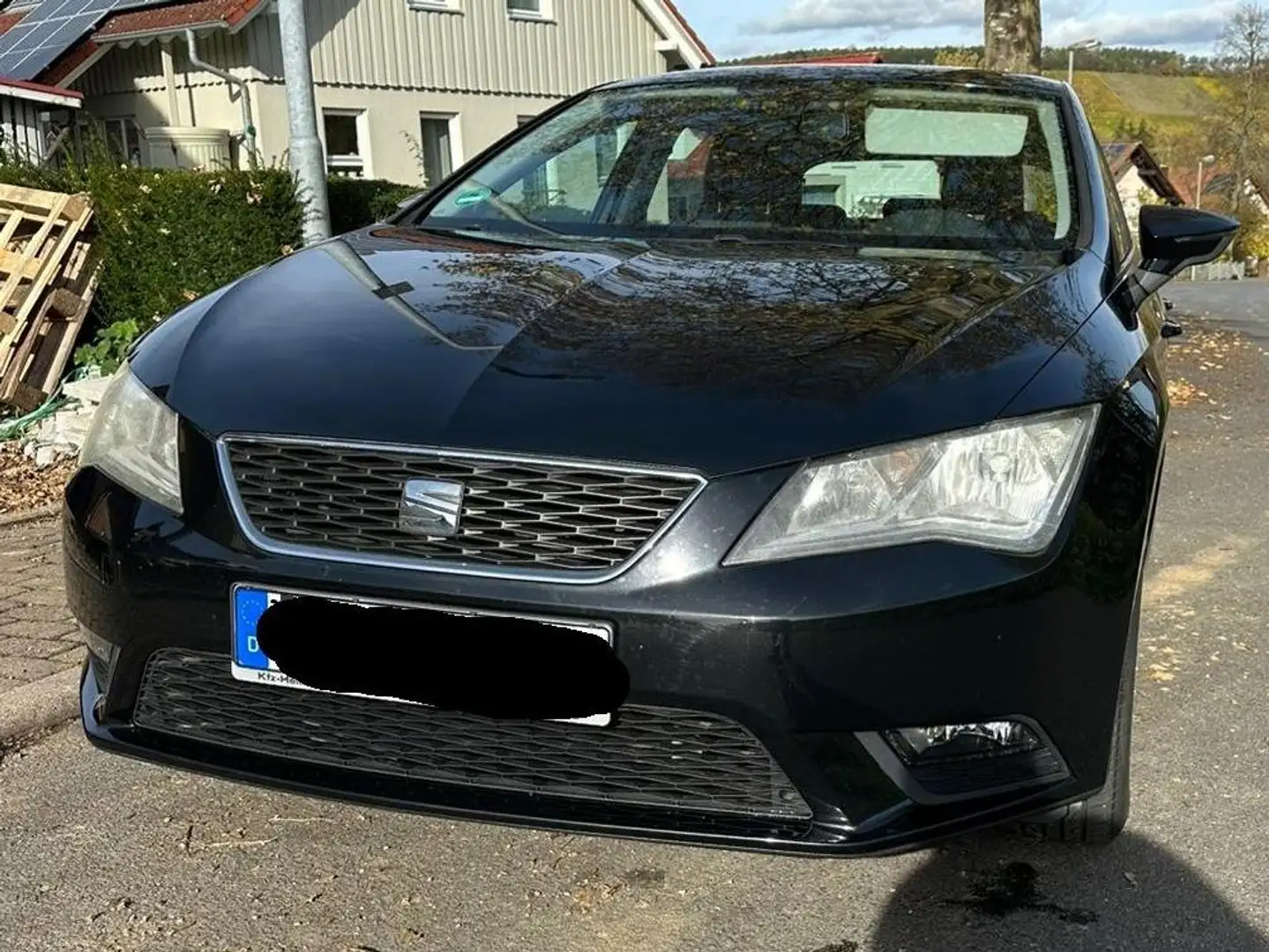 SEAT Leon Leon 1.6 TDI CR ST & SP Style Černá - 1