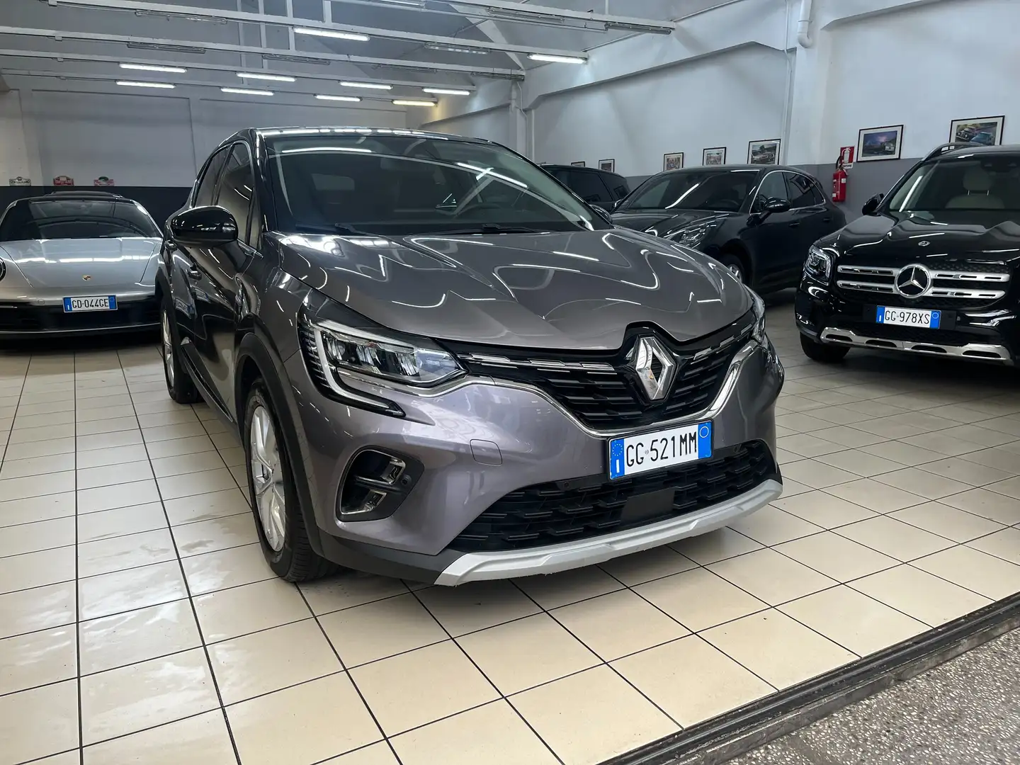 Renault Captur Captur II 2019 1.6 E-Tech phev Intens 160cv auto Gris - 2