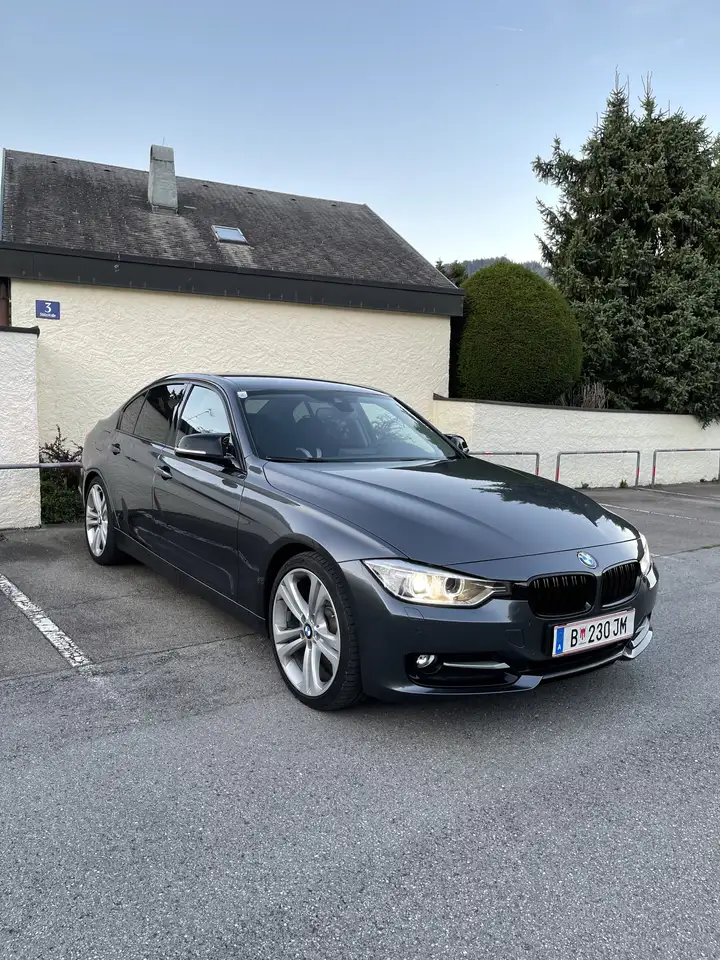 BMW 320