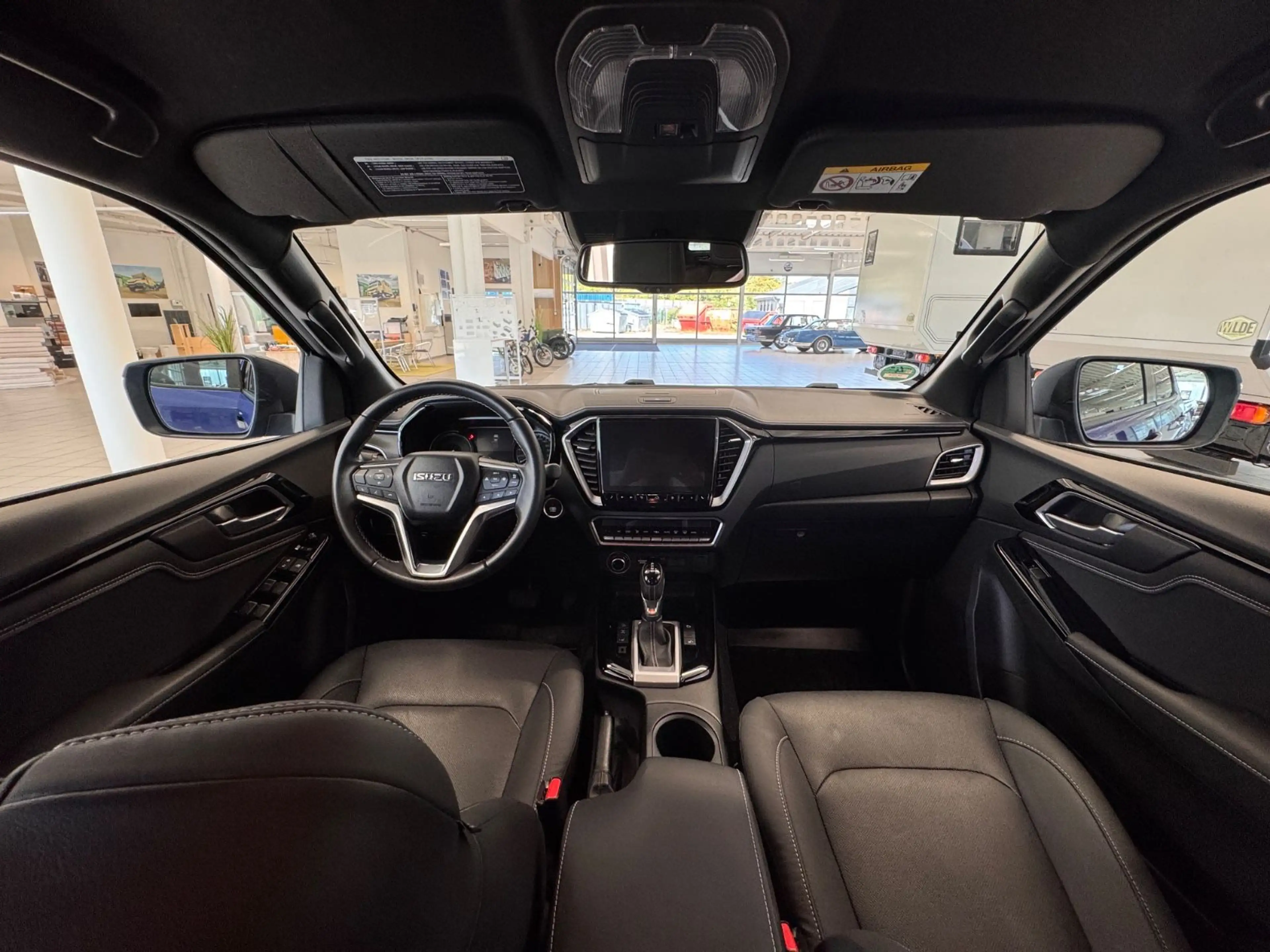 Isuzu D-Max Double Cab 4WD V-CROSS — photo 7