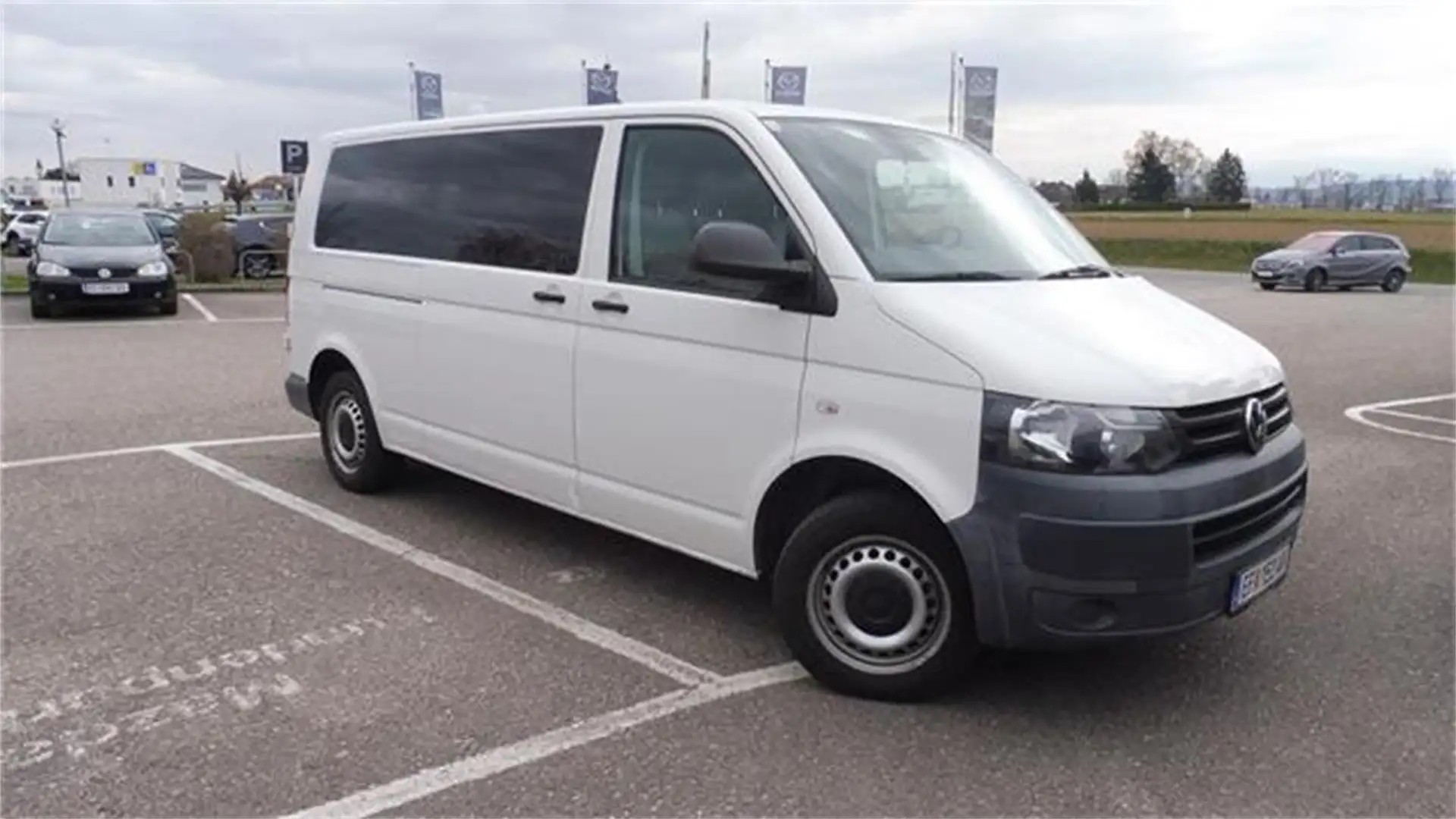 Volkswagen T5 Kombi Diesel (7H) Kombi LR 2,0 TDI BMT D-PF Biały - 1