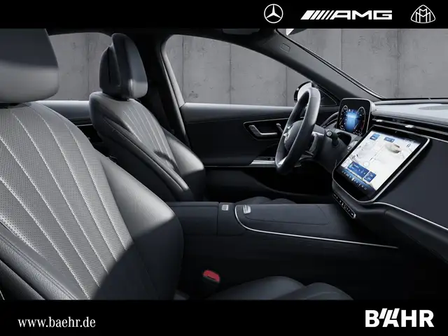 Mercedes-Benz E-Class view 4
