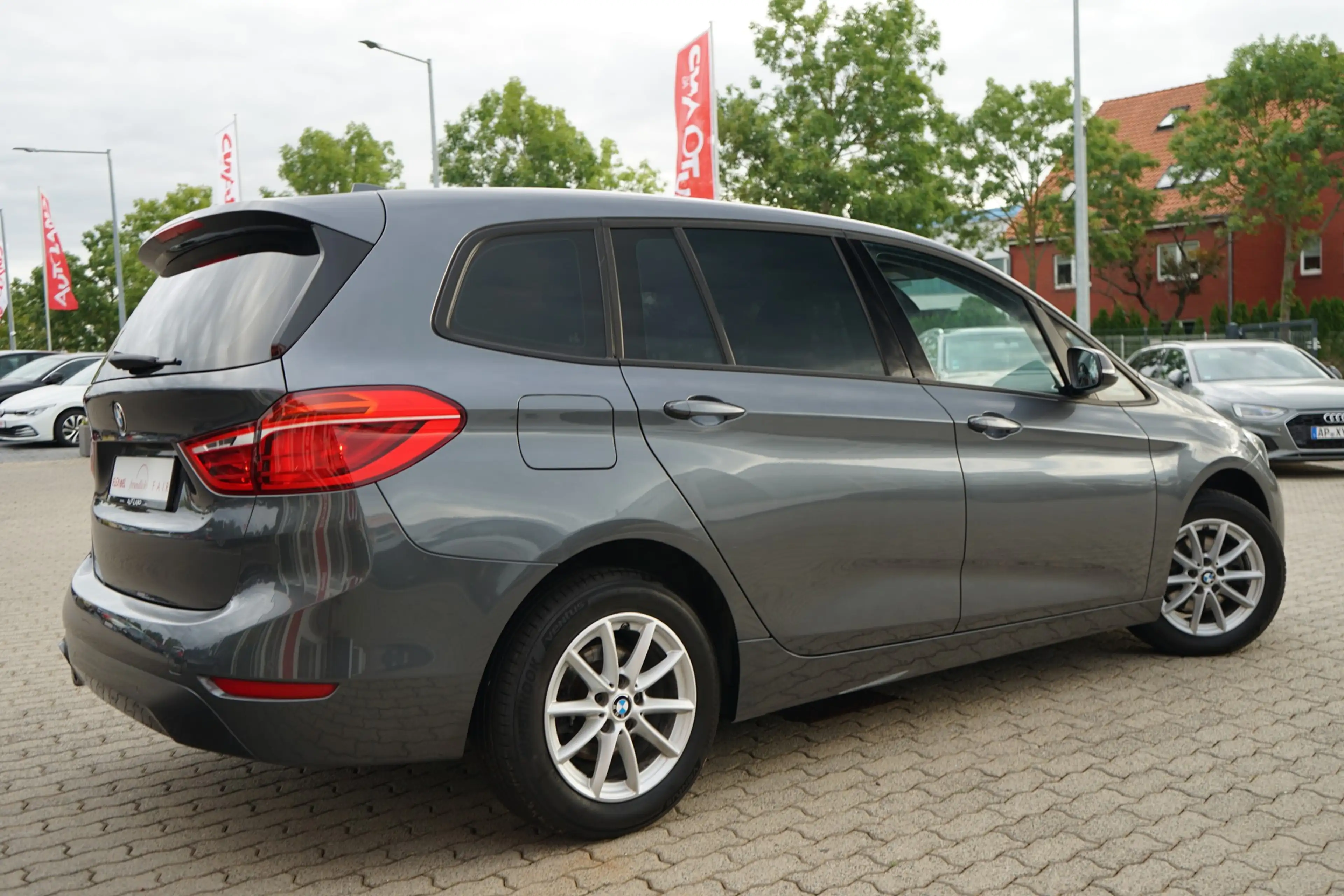 BMW 216 216d Advantage Klimaaut. Tempomat PDC Bluetooth — photo 14
