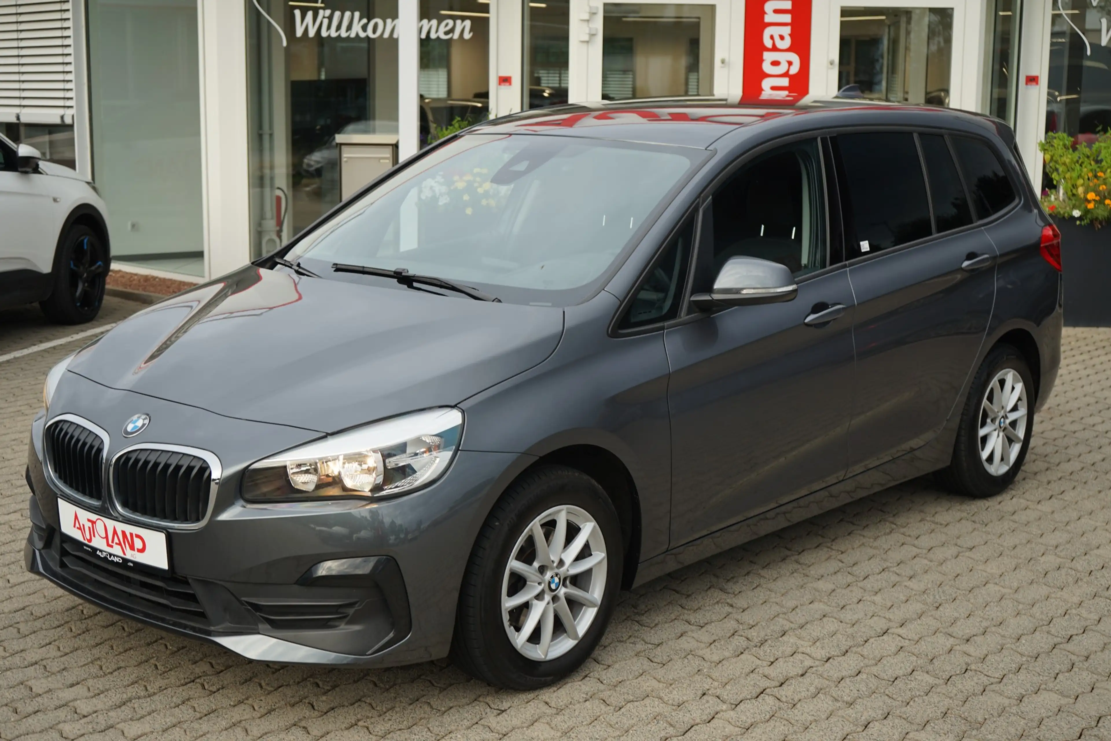 BMW 216 216d Advantage Klimaaut. Tempomat PDC Bluetooth — photo 12