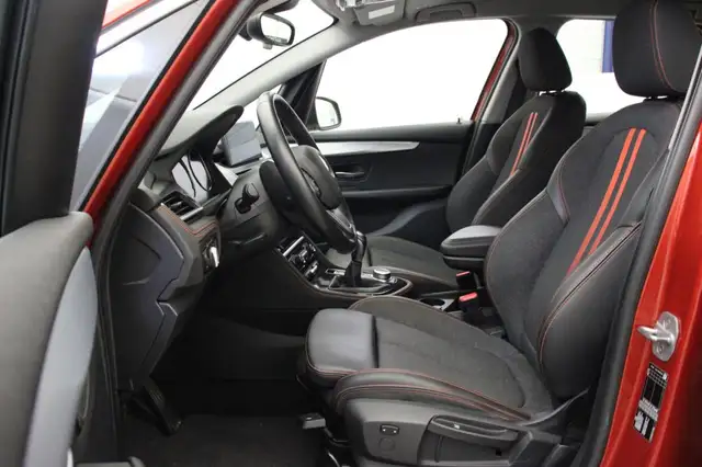 BMW 2 Series view 7