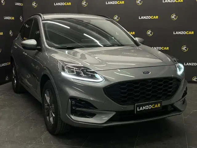 Ford Kuga view 3