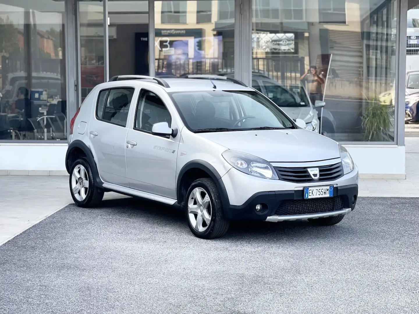 Dacia Sandero Stepway 1.5 Diesel 90CV E5 Neo. - 2011 Argento - 1