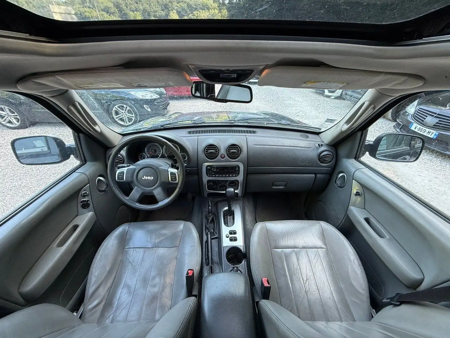 Jeep Cherokee KJ II 2.8 CRD 163cv BVA 4WD Limited 1e main Noir - 2