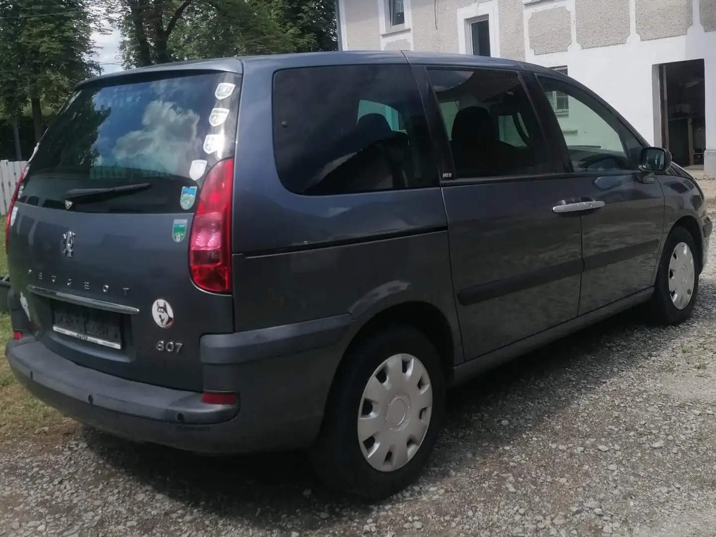 Peugeot 807 807 2,0 HDi 136 FAP Premium Premium Grau - 2