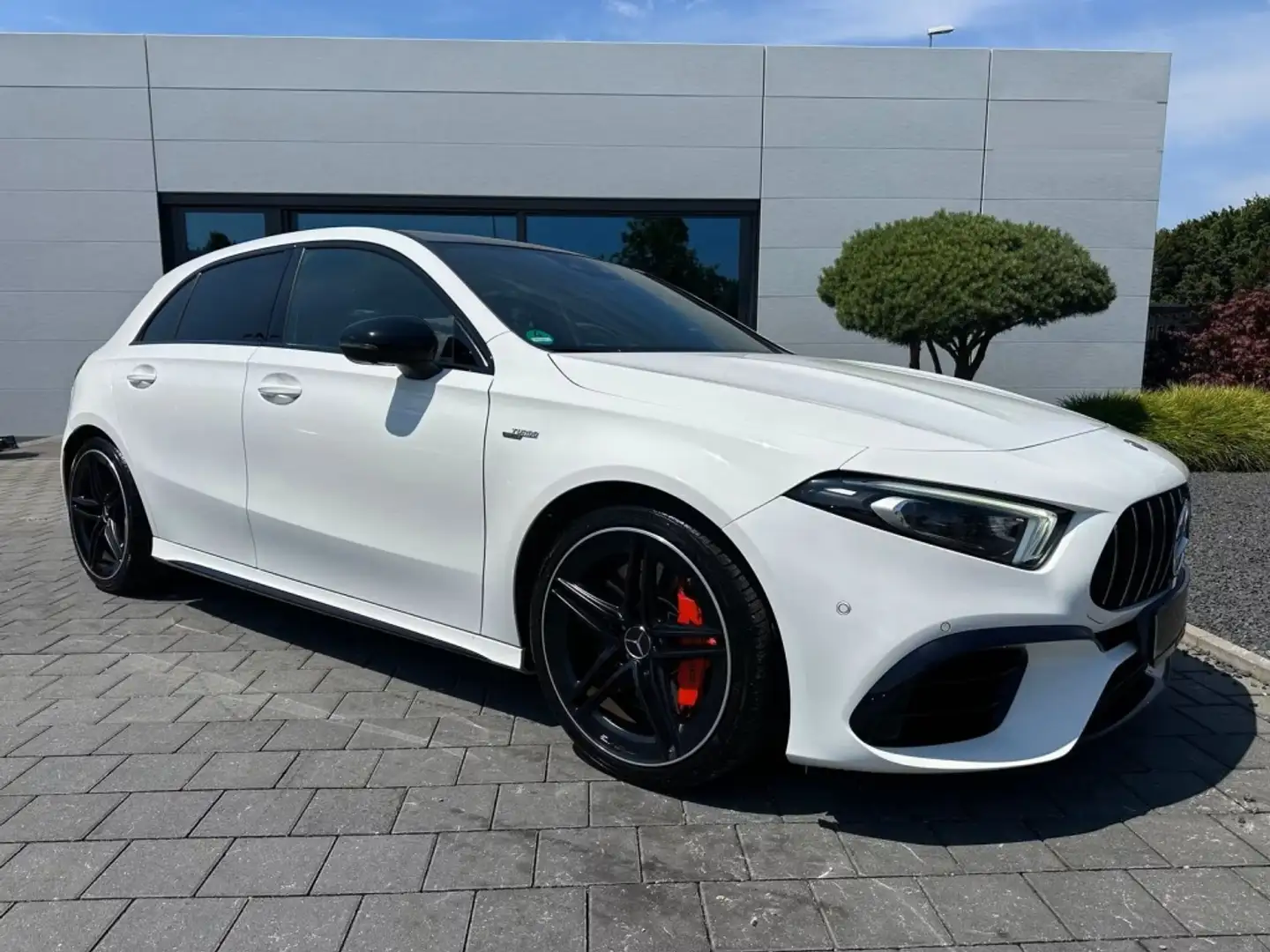 Mercedes-Benz A 45 AMG S 4Matic+ 8G-DCT - 2