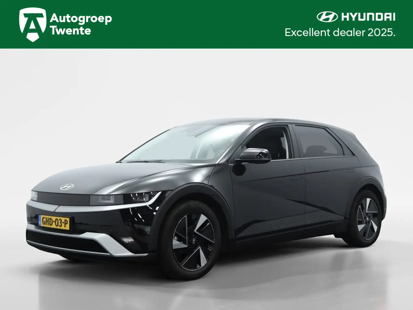 Hyundai IONIQ 5 Connect+ 84 kWh Nieuw model | Camera | Navigatie | Zwart - 1
