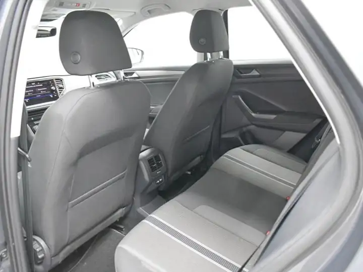 Volkswagen T-Roc Advance 2.0 TDI (2021) 2021, foto 26