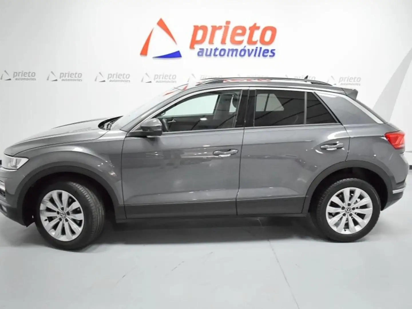 Volkswagen T-Roc 2.0TDI Advance 85kW Gris - 2